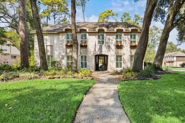 2415 Parkdale Drive, Kingwood, TX 77339