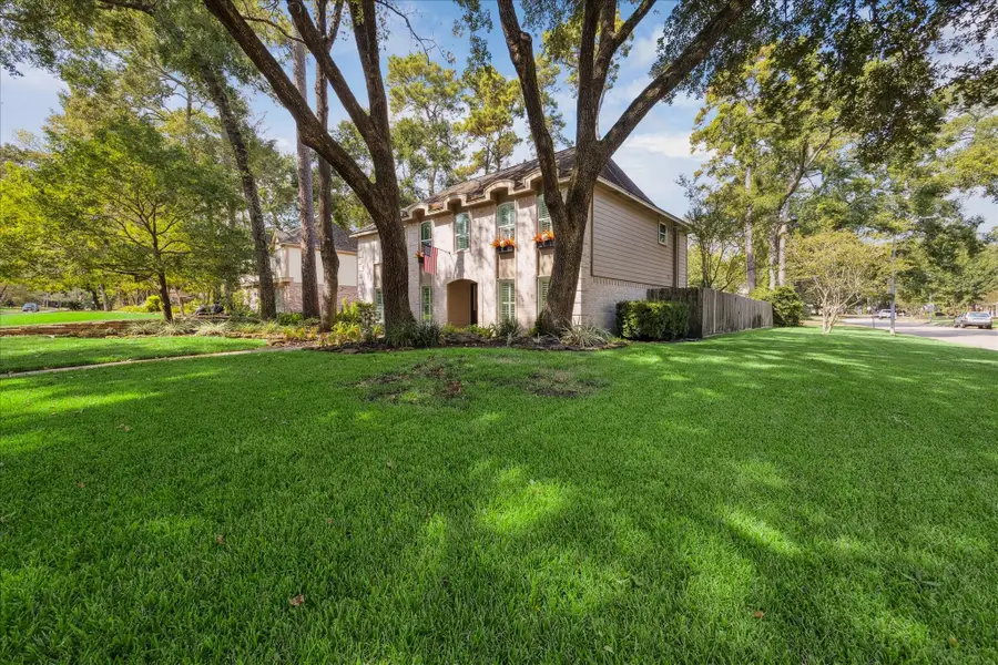 2415 Parkdale Drive, Kingwood, TX 77339 - Image #2