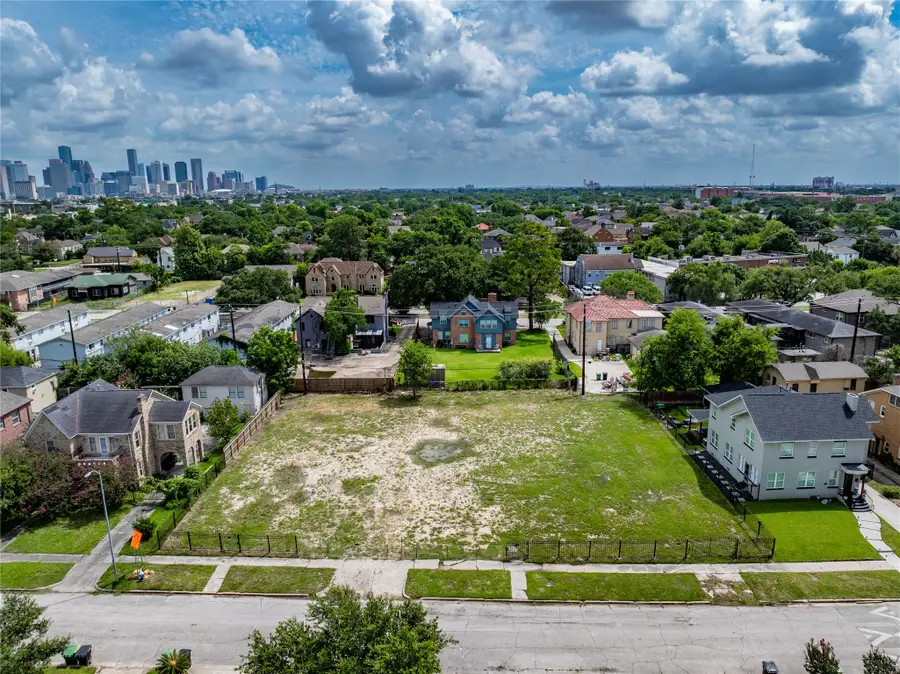 2431 Oakdale Street, Houston, TX 77004 - Image #2