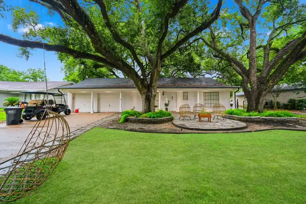 15810 Acapulco Drive, Jersey Village, TX 77040