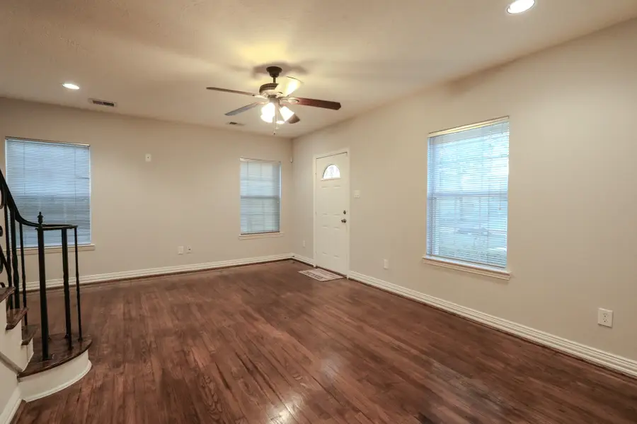 4609 University Oaks Boulevard, Houston, TX 77004 - Image #2