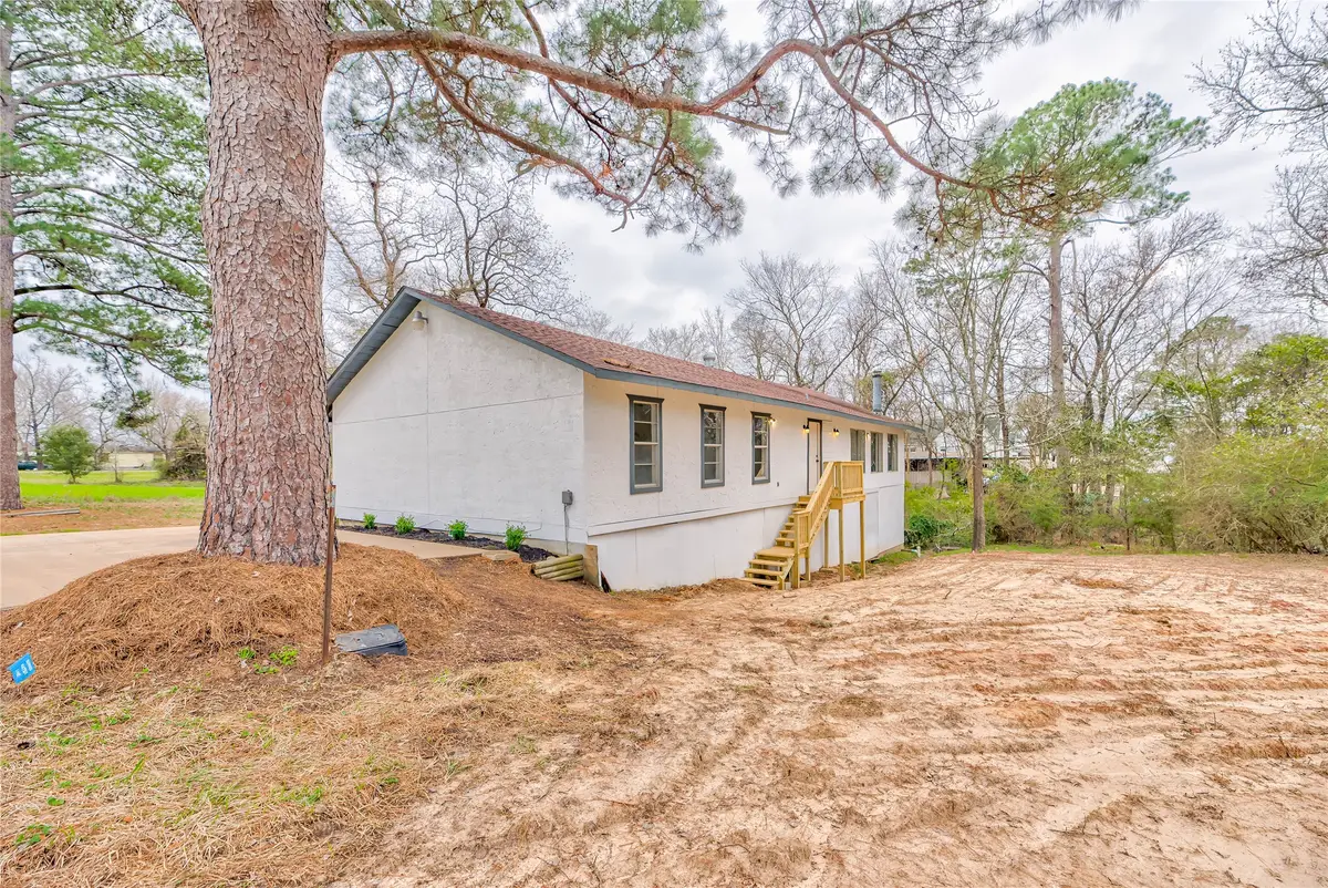 145 W Houston Avenue, Onalaska, TX 77360 - #1