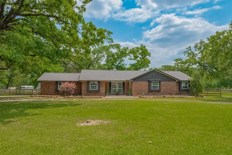 8 Riverwood Lane, Hempstead, TX 77445 - Image #3