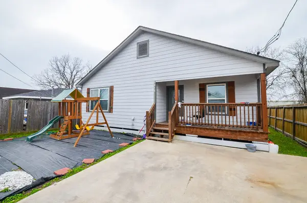 5615 Barton Street, Houston, TX 77028