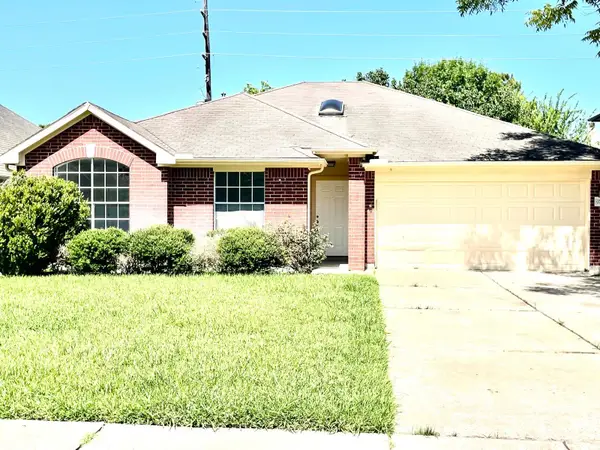 17002 Summer Hollow Drive, Sugar Land, TX 77498