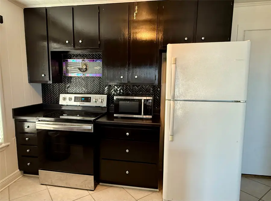 12925 John Reynolds Road, Galveston, TX 77554 - Image #3