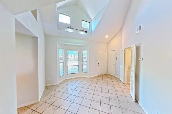 4144 Greystone Way #702, Sugar Land, TX 77479