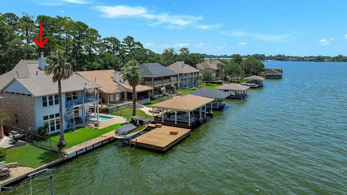 12374 Lake Vista Drive, Willis, TX 77318 - Image #1