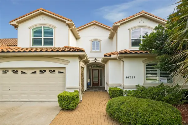 14227 Flower Creek Lane, Houston, TX 77077