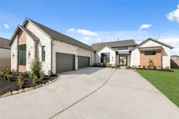 15719 Saffron Summer Street, Conroe, TX 77302