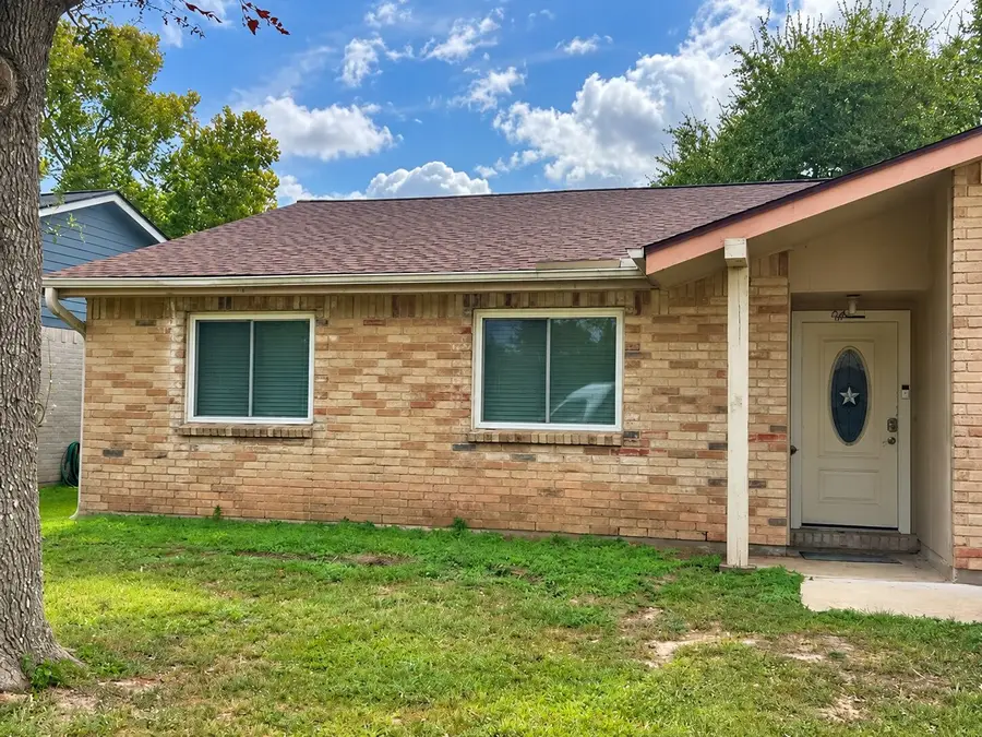 5001 Crestway Drive, La Porte, TX 77571 - #2