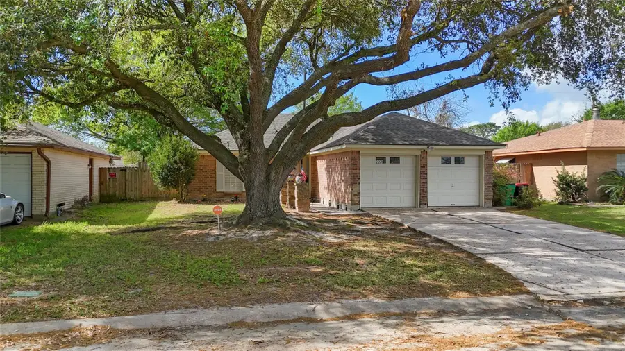 2205 Buchanan Drive, Baytown, TX 77520 - #3