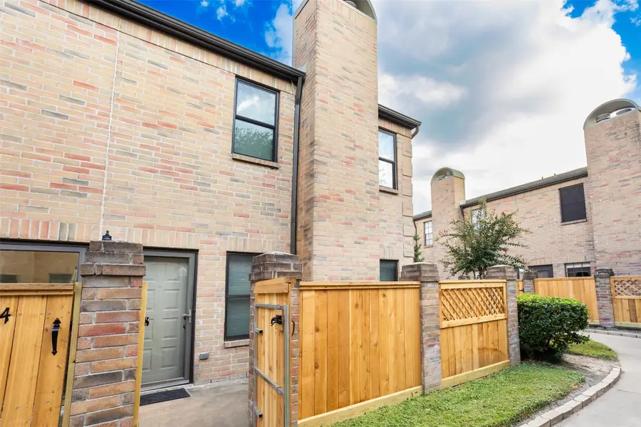 9800 Pagewood Lane #3405, Houston, TX 77042 - Image #2