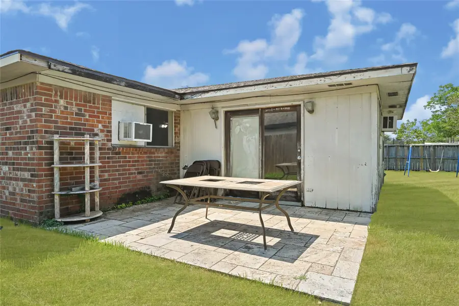 4811 25th Street, Dickinson, TX 77539 - #3