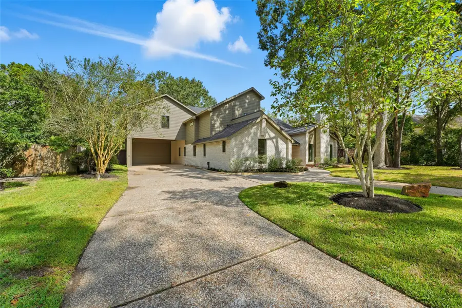 4907 Pine Garden Drive E, Kingwood, TX 77345 - Image #2