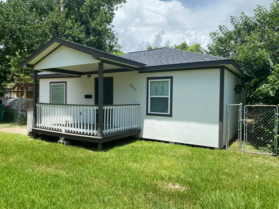 2016 Magnolia Drive, La Marque, TX 77568 - Image #3