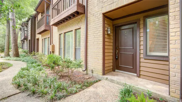 11711 Memorial Drive #11, Houston, TX 77024