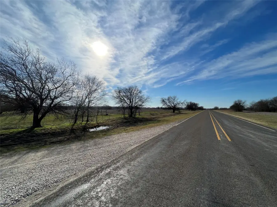 208 Hcr 4149, Grandview, TX 76050 - Image #3