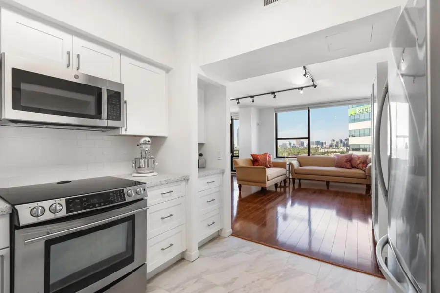 14 Greenway Plaza #12L, Houston, TX 77046 - #2
