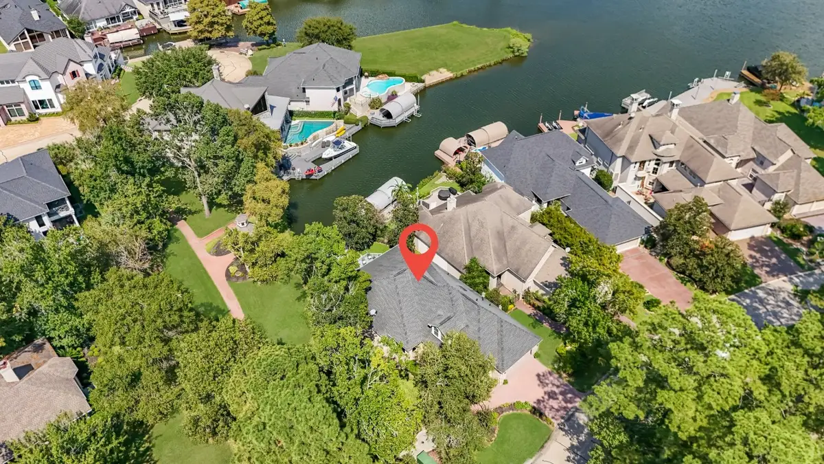 33 Winthrop Harbor Street N, Montgomery, TX 77356 - #1