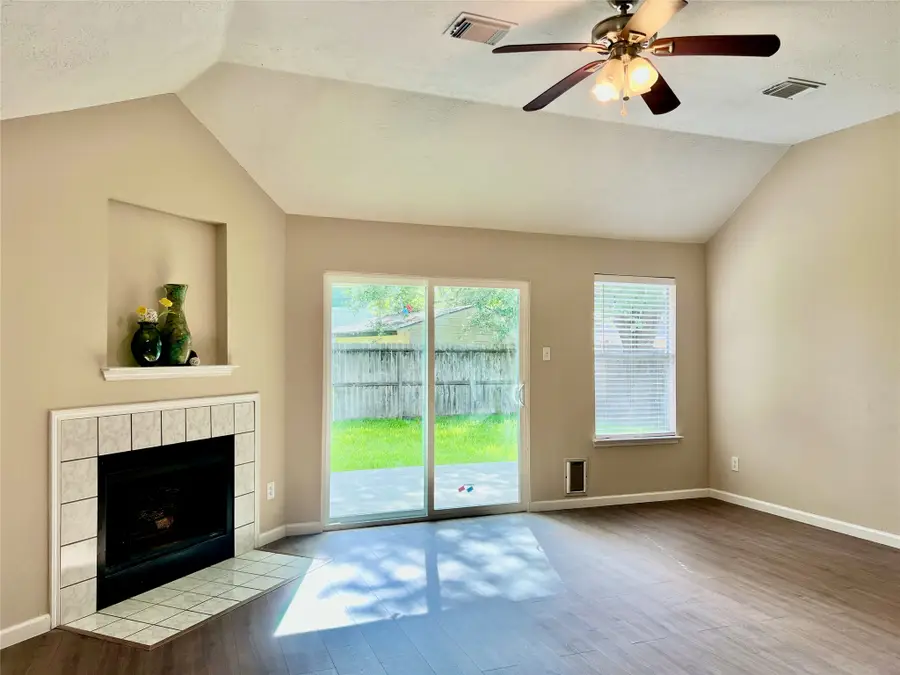 16915 Lighthouse View Drive, Friendswood, TX 77546 - #2