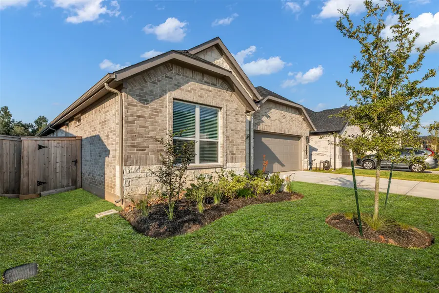 307 Springfield Terrace, Conroe, TX 77304 - Image #3