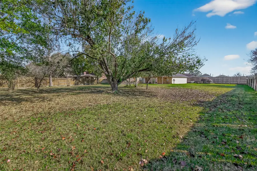 9714 Broadley Drive, Sugar Land, TX 77498 - Image #2