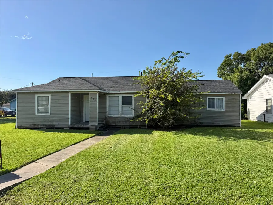 711 W 7th Street, Freeport, TX 77541 - #2