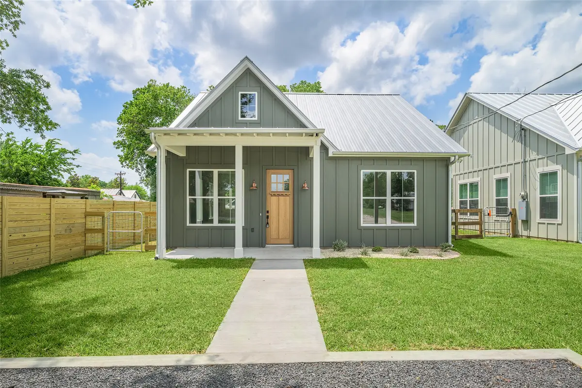 741 Pecan Street, New Ulm, TX 78950 - Image #1
