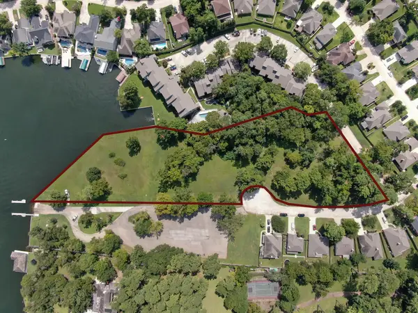 3.4 ACRES WATERFRONT Aspen Dr Walden, Montgomery, TX 77356