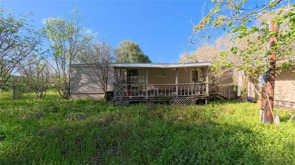 505 Koym Street, East Bernard, TX 77435