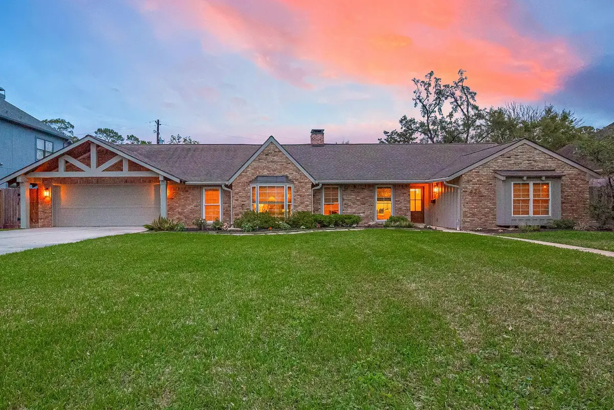 426 W Gaywood Drive, Houston, TX 77079 - #1