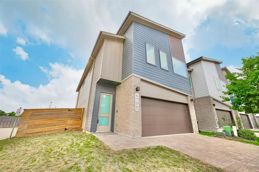 5703 Pampero Lane, Houston, TX 77092 - Image #3