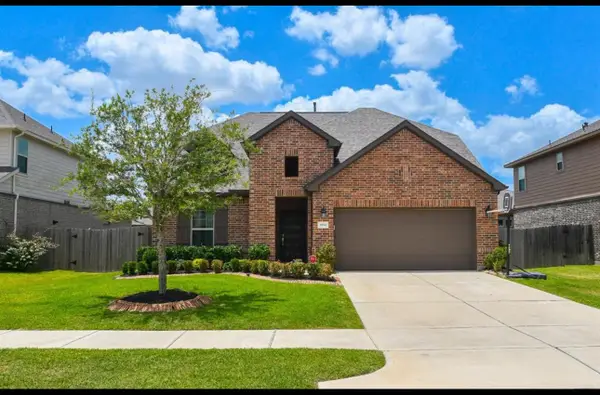 8614 Oakdale Bluff Court, Richmond, TX 77407