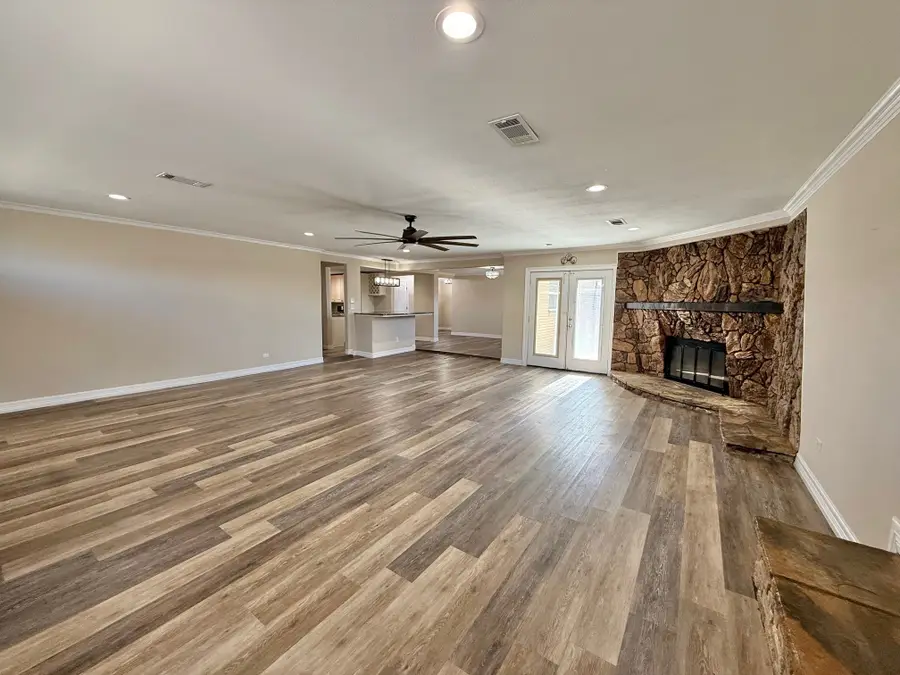 4825 Cleveland Avenue, Groves, TX 77619 - Image #3