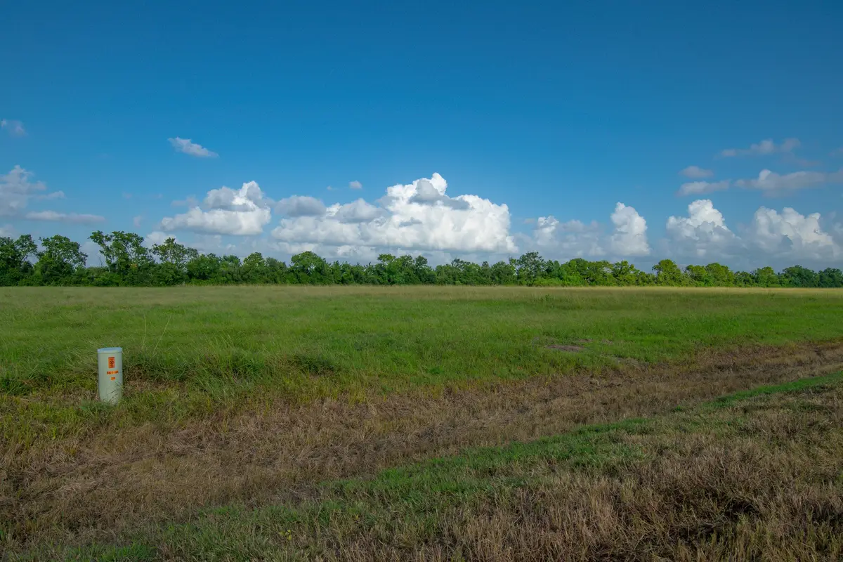 1 Brahman Trail, Angleton, TX 77515 - #1