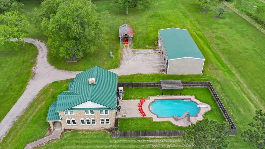 2222 N Main Street, Highlands, TX 77562 - Image #2