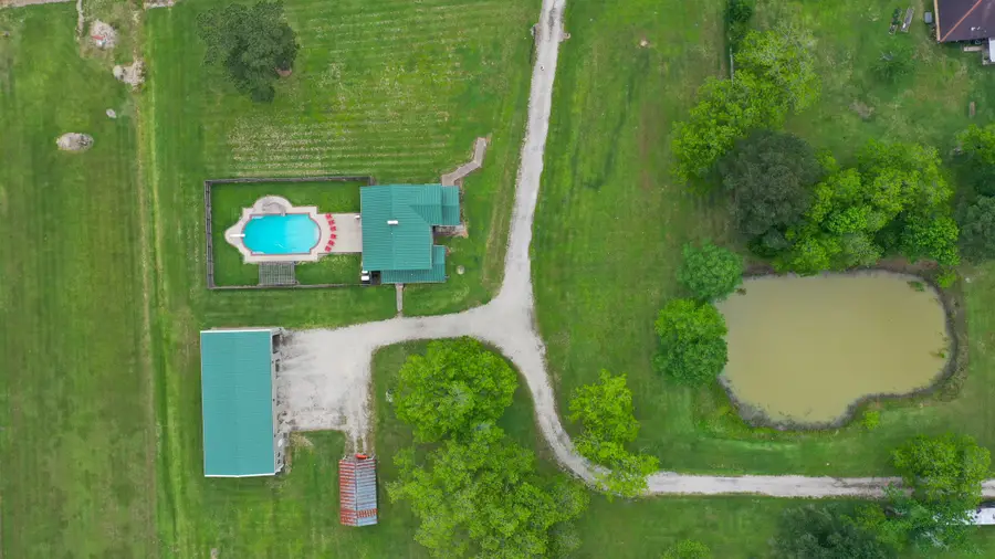 2222 N Main Street, Highlands, TX 77562 - Image #3