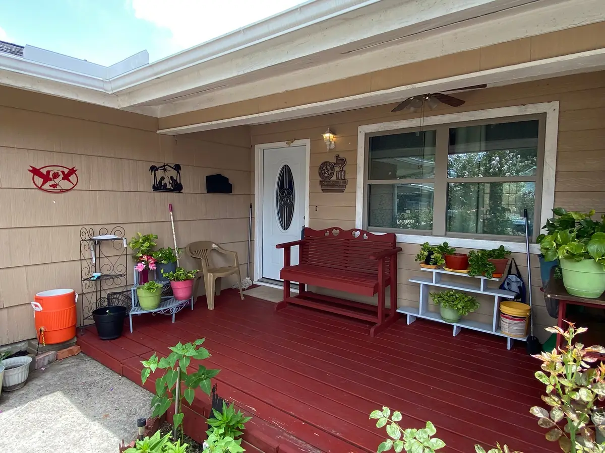 708 Kalmer Street, Pasadena, TX 77502 - Image #1