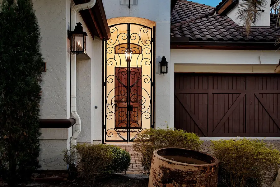 10 Moatwood Court, The Woodlands, TX 77382 - #3