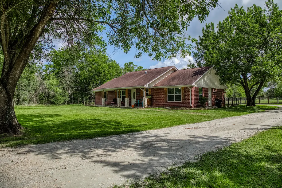 14749 S Dowling Road, College Station, TX 77845 - Image #1