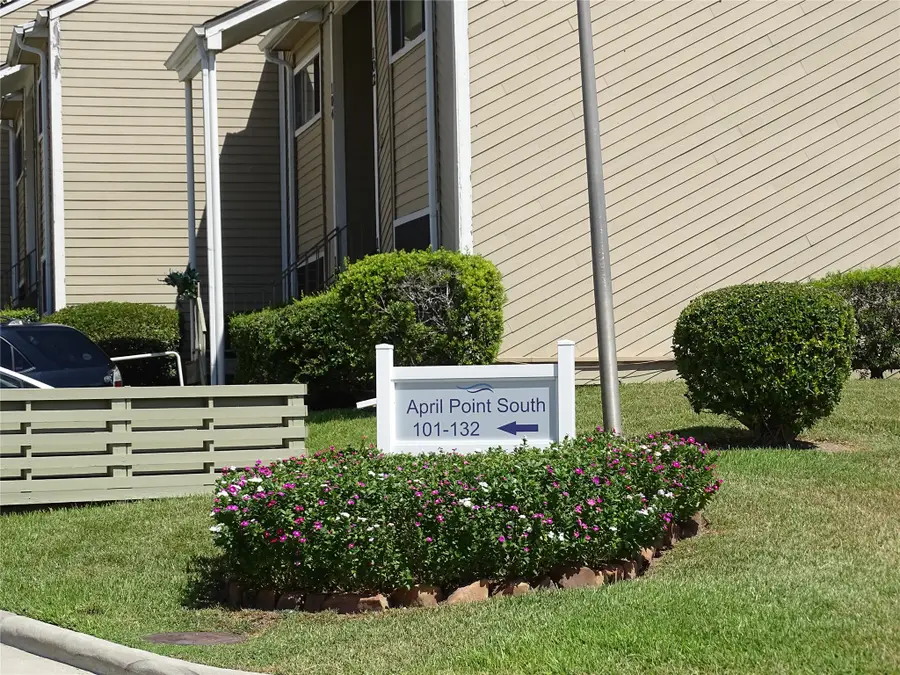 127 April Point Drive S, Conroe, TX 77356 - #3