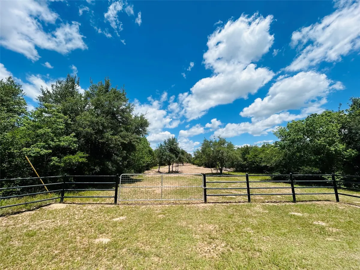 1147 County Road 156, Columbus, TX 78934 - Image #1