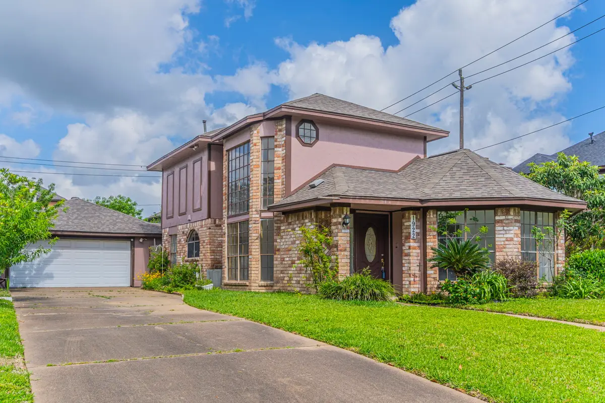 1922 Hickory Lawn Drive, Houston, TX 77077 - #1