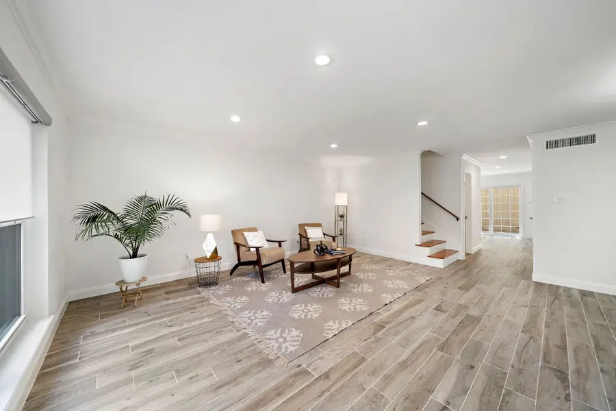 6434 Burgoyne Road #109, Houston, TX 77057 - #3