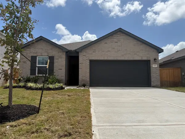 3215 Diamond View Lane, Angleton, TX 77515