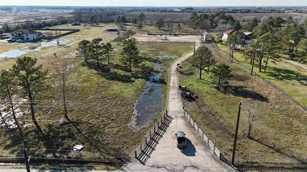 0 N Main St Street, Baytown, TX 77521