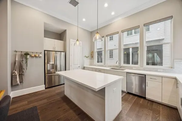 808 Cage Street, Houston, TX 77020