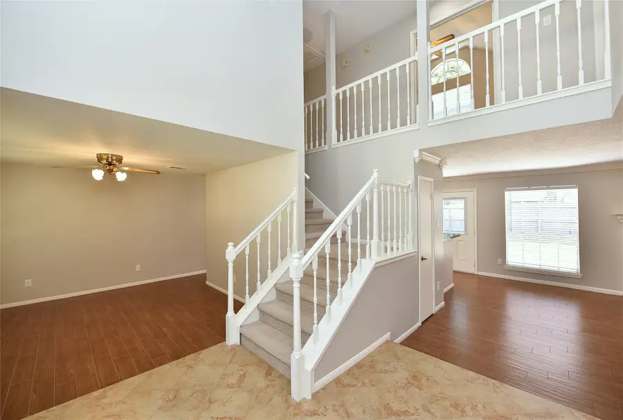 907 Sugarfield Court, Sugar Land, TX 77498 - #2