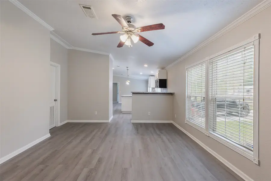 1520 W Creek Drive, Conroe, TX 77304 - Image #2